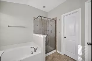 7880 Oxer Dr, Irving, TX 75063 - Photo 25