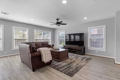 2316 Hummingbird Trail, Grapevine, TX 76051 - Photo 13
