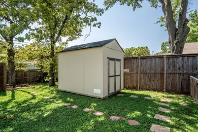 2316 Hummingbird Trail, Grapevine, TX 76051 - Photo 35