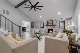 2316 Hummingbird Trail, Grapevine, TX 76051 - Photo 7