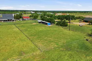 10732 FM1385, Pilot Point, TX 76258 - Photo 7