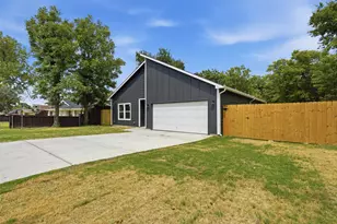 5931 Forest Haven Dr, Forest Hill, TX 76119 - Photo 3