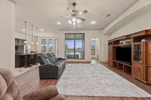 7910 Edgeglen Trail, Sachse, TX 75048 - Photo 9