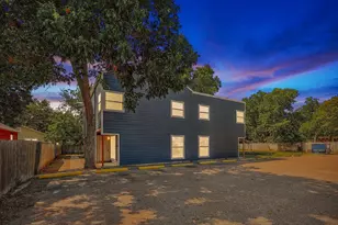 805 W Chambers St, Cleburne, TX 76033 - Photo 13