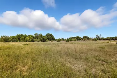 3102 Hilltop Court, Granbury, TX 76048 - Photo 5