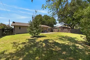 523 Lynnewood Ave, Burleson, TX 76028 - Photo 25
