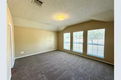 185 Rolling Court, Lancaster, TX 75146 - Photo 5
