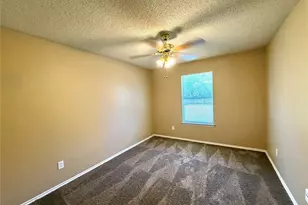 185 Rolling Ct, Lancaster, TX 75146 - Photo 1