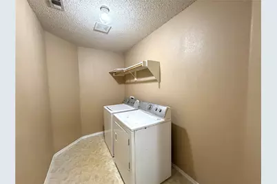 185 Rolling Court, Lancaster, TX 75146 - Photo 3