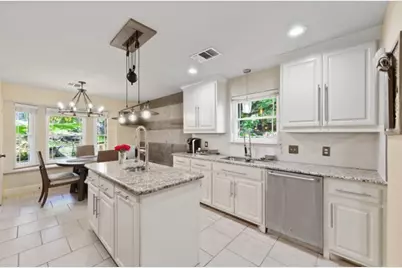 1806 Old Oak Drive, Arlington, TX 76012 - Photo 3