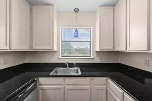 320 E 4th St, Arlington, TX 76010 - Photo 13