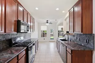 712 Hawk Valley Dr, Little Elm, TX 75068 - Photo 17