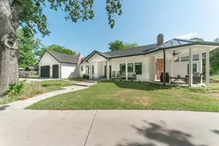 131 Lakeway Ln, Gun Barrel City, TX 75156 - Photo 17