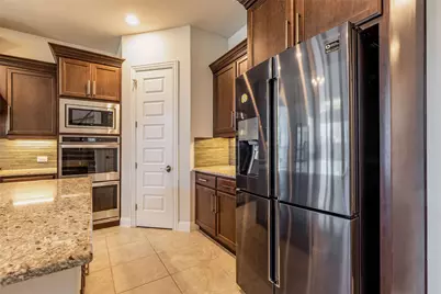 7757 Cooke Drive, Irving, TX 75063 - Photo 11