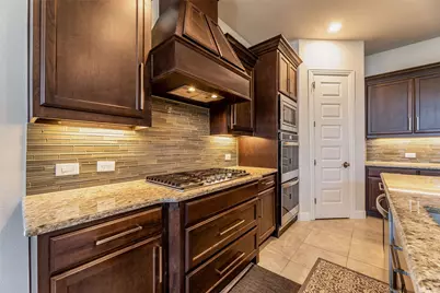 7757 Cooke Drive, Irving, TX 75063 - Photo 15