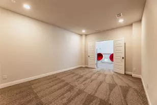7757 Cooke Dr, Irving, TX 75063 - Photo 31