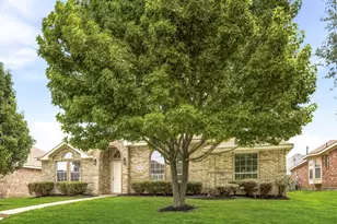 1138 Hampshire Ln, Cedar Hill, TX 75104 - Photo 1