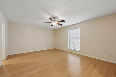 2604 Winding Creek Drive, Carrollton, TX 75007 - Photo 13