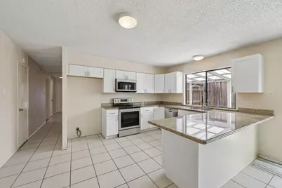 2604 Winding Creek Drive, Carrollton, TX 75007 - Photo 17