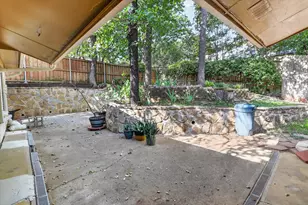1820 Holly Oak St, Arlington, TX 76012 - Photo 23