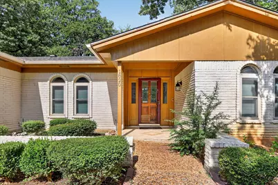 1820 Holly Oak Street, Arlington, TX 76012 - Photo 3