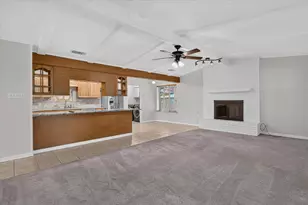 1820 Holly Oak St, Arlington, TX 76012 - Photo 7