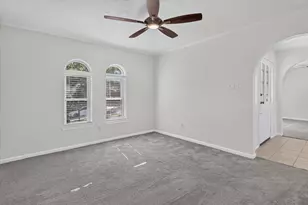1820 Holly Oak St, Arlington, TX 76012 - Photo 11