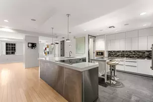 1505 Elm St, Dallas, TX 75201 - Photo 3
