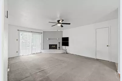 525 Alva Drive, Grand Prairie, TX 75052 - Photo 7