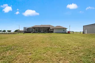 496 Marshall Cir, Whitewright, TX 75491 - Photo 39