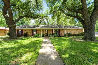 800 E Clinton Avenue, Athens, TX 75751 - Photo 1