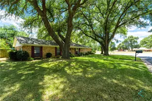 800 E Clinton Ave, Athens, TX 75751 - Photo 17