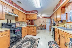 800 E Clinton Ave, Athens, TX 75751 - Photo 5