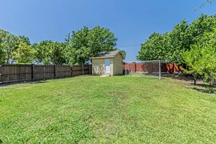 5001 Worthing Dr, Garland, TX 75043 - Photo 37