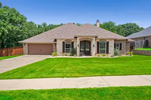 508 Oak Forest Ct, Kennedale, TX 76060 - Photo 1