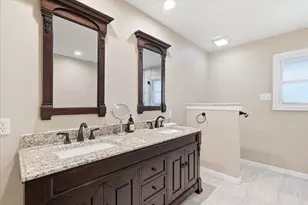 2816 N Creekwood Dr, Grapevine, TX 76051 - Photo 23