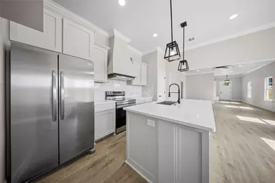 1818 E Tucker Street, Fort Worth, TX 76104 - Photo 9