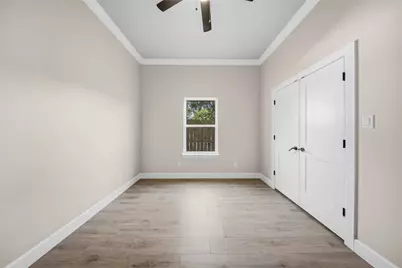 1818 E Tucker Street, Fort Worth, TX 76104 - Photo 11