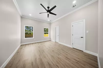 1818 E Tucker Street, Fort Worth, TX 76104 - Photo 15