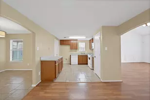 6711 Spur Ridge Ct, Arlington, TX 76002 - Photo 9