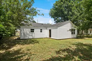 102 N 3rd St, Sanger, TX 76266 - Photo 15