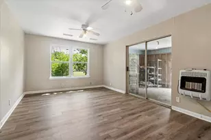 102 N 3rd St, Sanger, TX 76266 - Photo 3