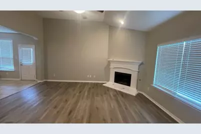 2 Mapleridge Drive, Edgecliff Village, TX 76134 - Photo 5