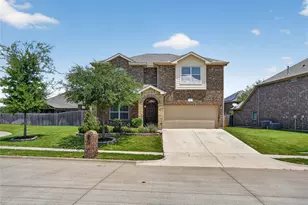 2 Mapleridge Dr, Edgecliff Village, TX 76134 - Photo 1