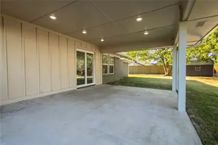 128 N Osborn St, Alba, TX 75410 - Photo 9