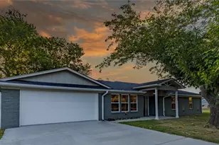 128 N Osborn St, Alba, TX 75410 - Photo 1