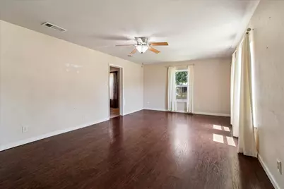 403 S 7th Street, Sanger, TX 76266 - Photo 5