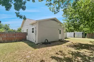 403 S 7th St, Sanger, TX 76266 - Photo 15