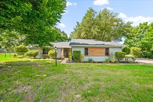 209 Live Oak Ln, Burleson, TX 76028 - Photo 1