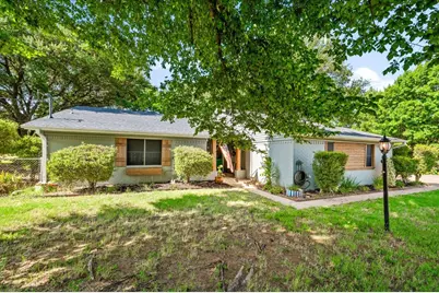 209 Live Oak Lane, Burleson, TX 76028 - Photo 31